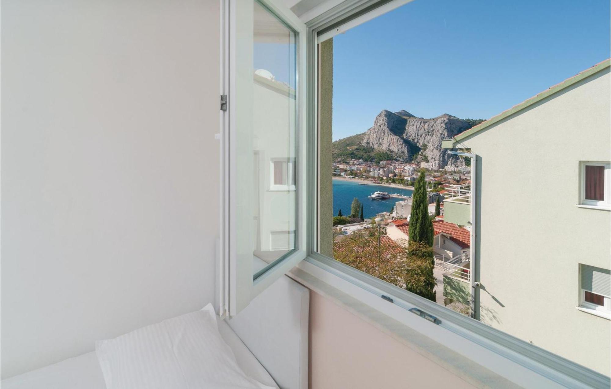 Nice Apartment In Omis With House Sea View Exterior foto
